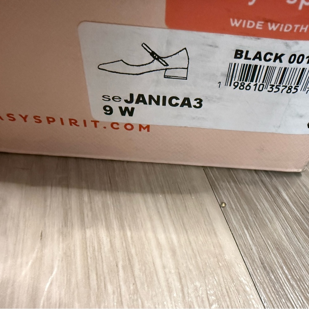 Easy Spirit Black Patent Mary Jane Heels - Picture 13 of 13